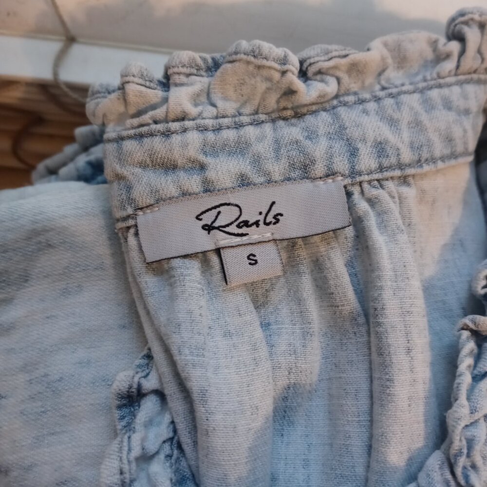 RAILS ruthie button down shirt in light acid wash (S) - Picture 10 of 15